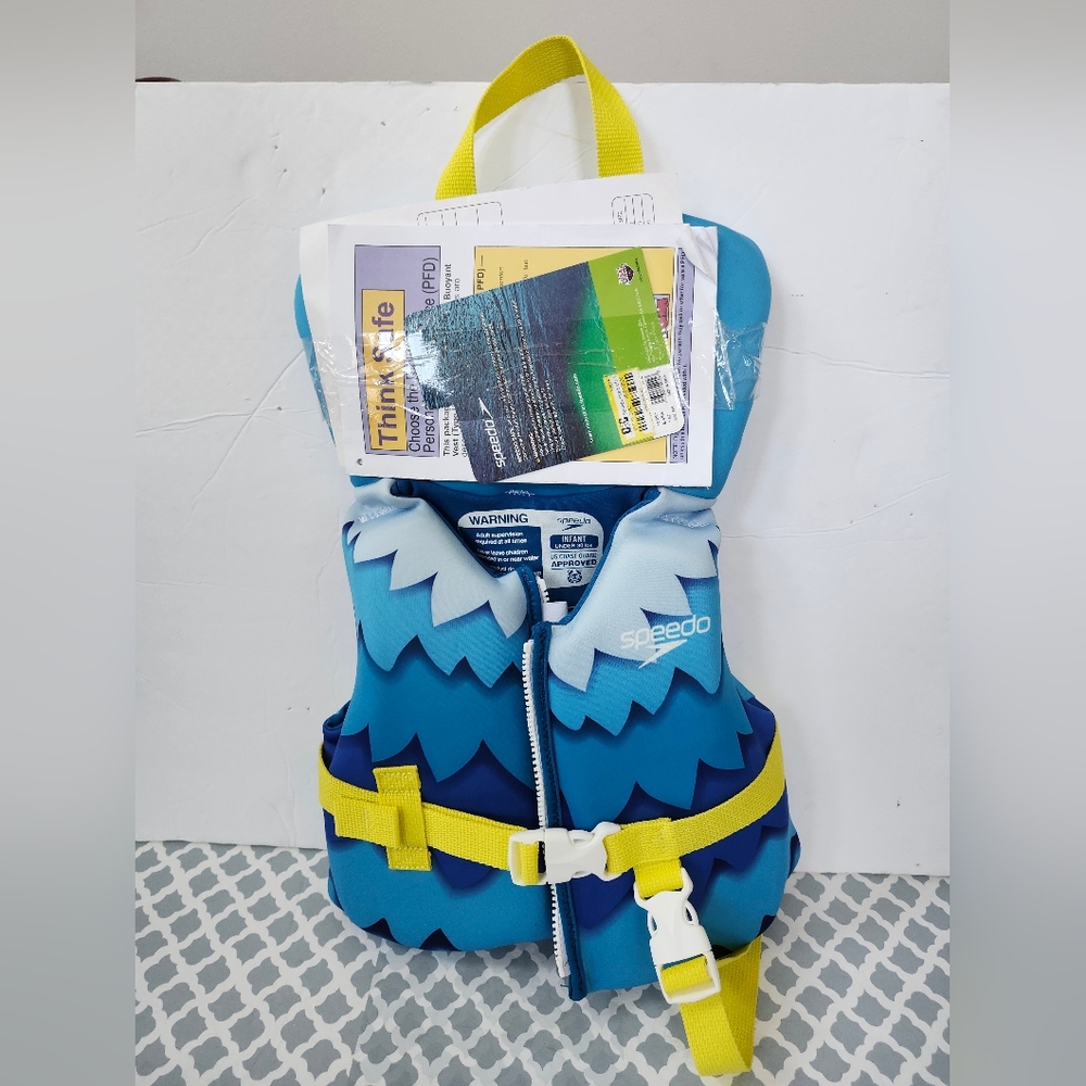 Speedo Blue and Yellow Life Vest Infant 30lbs New